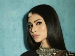 Mouni Roy's Picnic Abroad Is Oh-So-Delicious And We Can't Help But Drool (Pics Inside) Mouni Roy's Picnic Abroad Is Oh-So-Delicious And We Can't Help But Drool (Pics Inside)