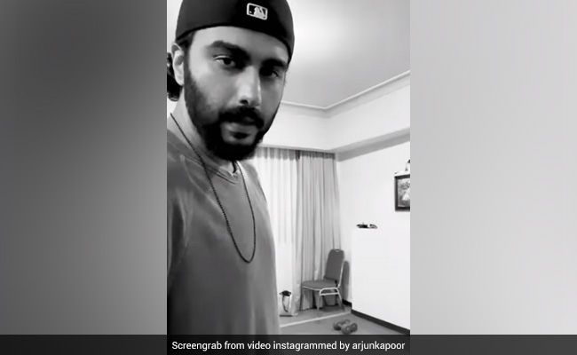 Tara Sutaria Did Grammar Check On Arjun Kapoor's Post. His Reply