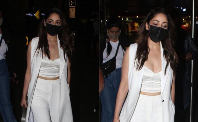 Yami Gautam's Chic Monochrome Airport Style Gets A Luxe Rs 3.1 Lakh Fendi Touch To It