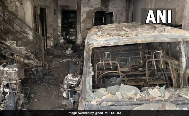 7 Die In Fire At Building In Madhya Pradesh's Indore, 9 Rescued