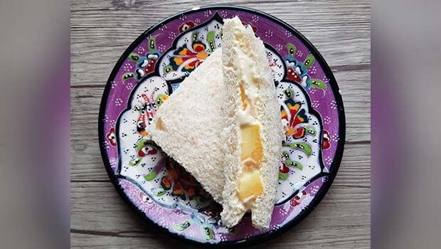 Watch: This 5-Minute Mango Sandwich Recipe Is The Perfect Way To Unwind This Weekend - Vimarsana News