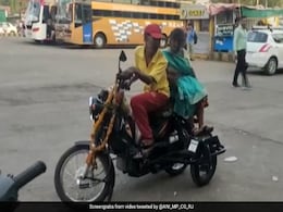 Viral Video: Madhya Pradesh Beggar Buys Moped Worth Rs 90,000 After Wife Complains Of Backache Viral Video: Madhya Pradesh Beggar Buys Moped Worth Rs 90,000 After Wife Complains Of Backache