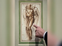 Rediscovered 15th Century Michelangelo Sketch Sells For 23 Million Euros Rediscovered 15th Century Michelangelo Sketch Sells For 23 Million Euros
