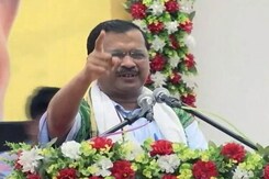 "Kick Me Out If I Don't...": Arvind Kejriwal On Schools In Gujarat "Kick Me Out If I Don't...": Arvind Kejriwal On Schools In Gujarat