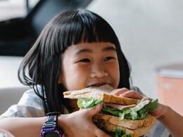 Why Nutritionist Recommends Parents Adopt A Healthy Lifestyle For Their Kids 