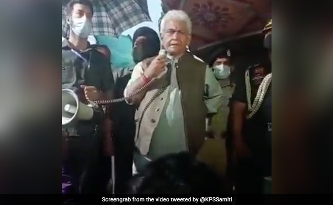 Kashmiri Pandits Refuse To Join Work Until Relocated To Safer Places