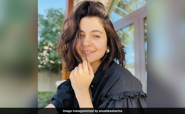 On Anushka Sharma's Birthday, Kareena Kapoor, Arjun Kapoor And Other Celebs Pour In Wishes