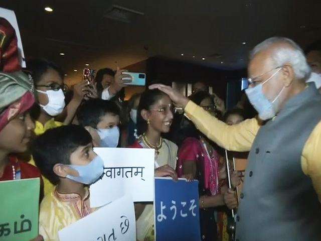 PM Modi's Warm Welcome In Tokyo By Children In Indian Attire
