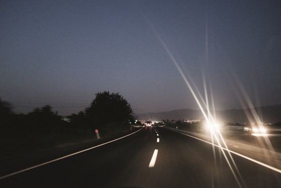 How to reduce night blindness while driving