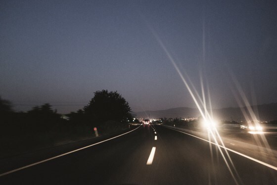 How to reduce night blindness while driving How to reduce night blindness while driving
