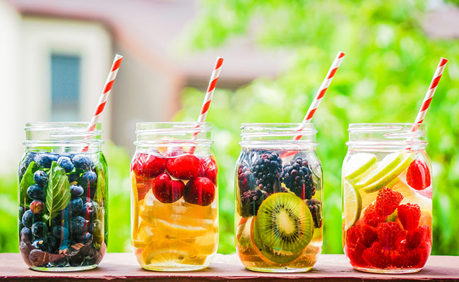 Detox drinks for improved gut health