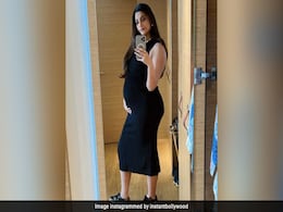 Sonam Kapoor ने बेबी बंप के साथ शेयर की मिरर सेल्फी तो फैन्स के यूं आए रिएक्शन, बोले- अनुष्का शर्मा लग रही है Sonam Kapoor ने बेबी बंप के साथ शेयर की मिरर सेल्फी तो फैन्स के यूं आए रिएक्शन, बोले- अनुष्का शर्मा लग रही है