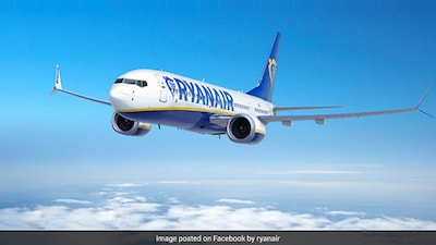 Ryanair Passenger Removed For Vaping In Toilet, Delaying Flight