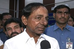 KCR Lauds Delhi's Work In Education Sector, Says "Will Take Their School Model To Telangana" KCR Lauds Delhi's Work In Education Sector, Says "Will Take Their School Model To Telangana"