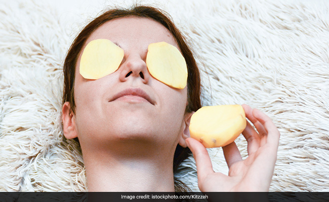 आलू से इस तरह करेंगी फेशियल तो निखर उठेगा चेहरा, किफायती और असरदार है यह घरेलू नुस्खा 