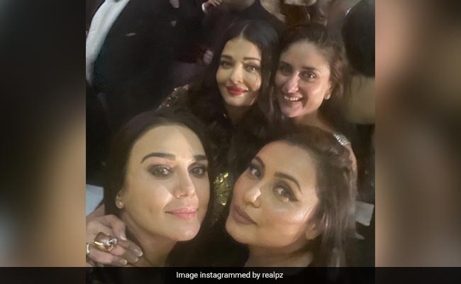 Aishwarya Rai Bachchan, Kareena Kapoor, Rani Mukerji And Preity Zinta In A Picture-Perfect Selfie From Karan Johar's Party