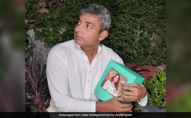 साइड में पड़ी इस एक्ट्रेस की तस्वीर उठाकर पैपराजी को पोज देने लगे क्रिकेटर अजय जडेजा, फैंस बोले- मेरा पहला प्यार