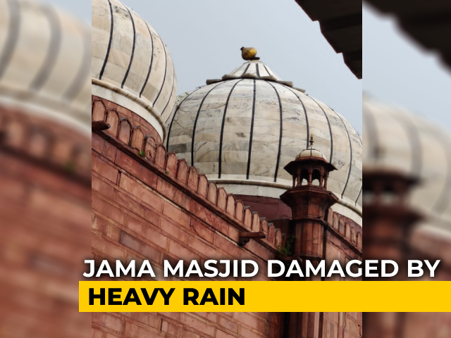 Delhi's Iconic Jama Masjid's Dome Damaged In Heavy Rain