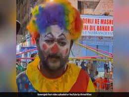 'कच्चा बादाम' के बाद अब आया जोकर सिंगर, आरिफ खान की मखमली आवाज जीत लेगी किसी का भी दिल 'कच्चा बादाम' के बाद अब आया जोकर सिंगर, आरिफ खान की मखमली आवाज जीत लेगी किसी का भी दिल