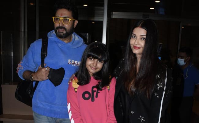 Aishwarya Rai Bachchan Likely To Attend Cannes 2022, Gets Snapped At Airport With Family
