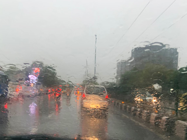 Huge Storm In Delhi Causes Power Blackouts, Flights Chaos