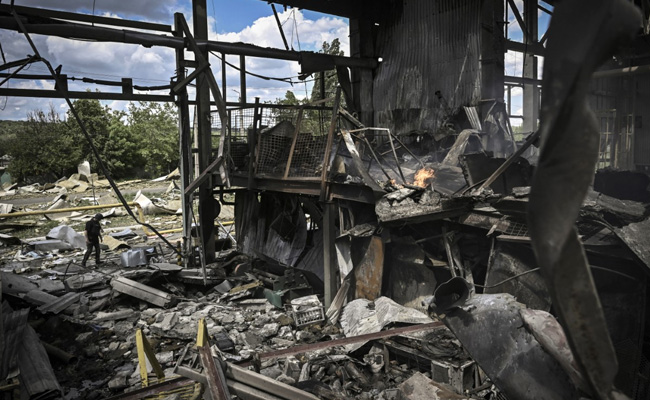 Inconclusive Fighting Continues In Ukraine's Donbas And Kherson, Says UK