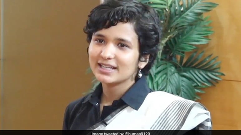 Success Story: IAS टॉपर श्रुति शर्मा ने बिना कोचिंग के सेल्फ स्टडी से हासिल किया रैंक 1, आप भी ले सकते हैं टिप्स