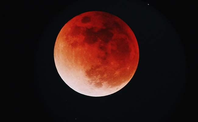 Lunar Eclipse 2022: This City In India Will Witness The First Glimpse Of Last "Blood Moon" Of This Year