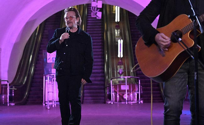 Irish Rock Star Bono Puts On 'Freedom' Show In Kyiv Metro, Praises Ukraine's Fight