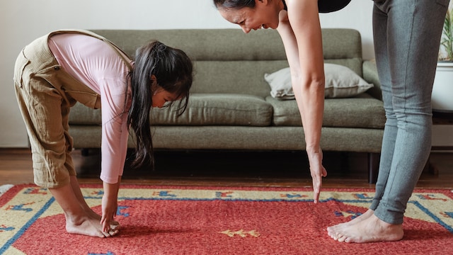 Practicing stretching exercises can better your kid's posture