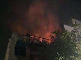 Massive Fire Breaks Out At Godown In Central Delhi Market Massive Fire Breaks Out At Godown In Central Delhi Market