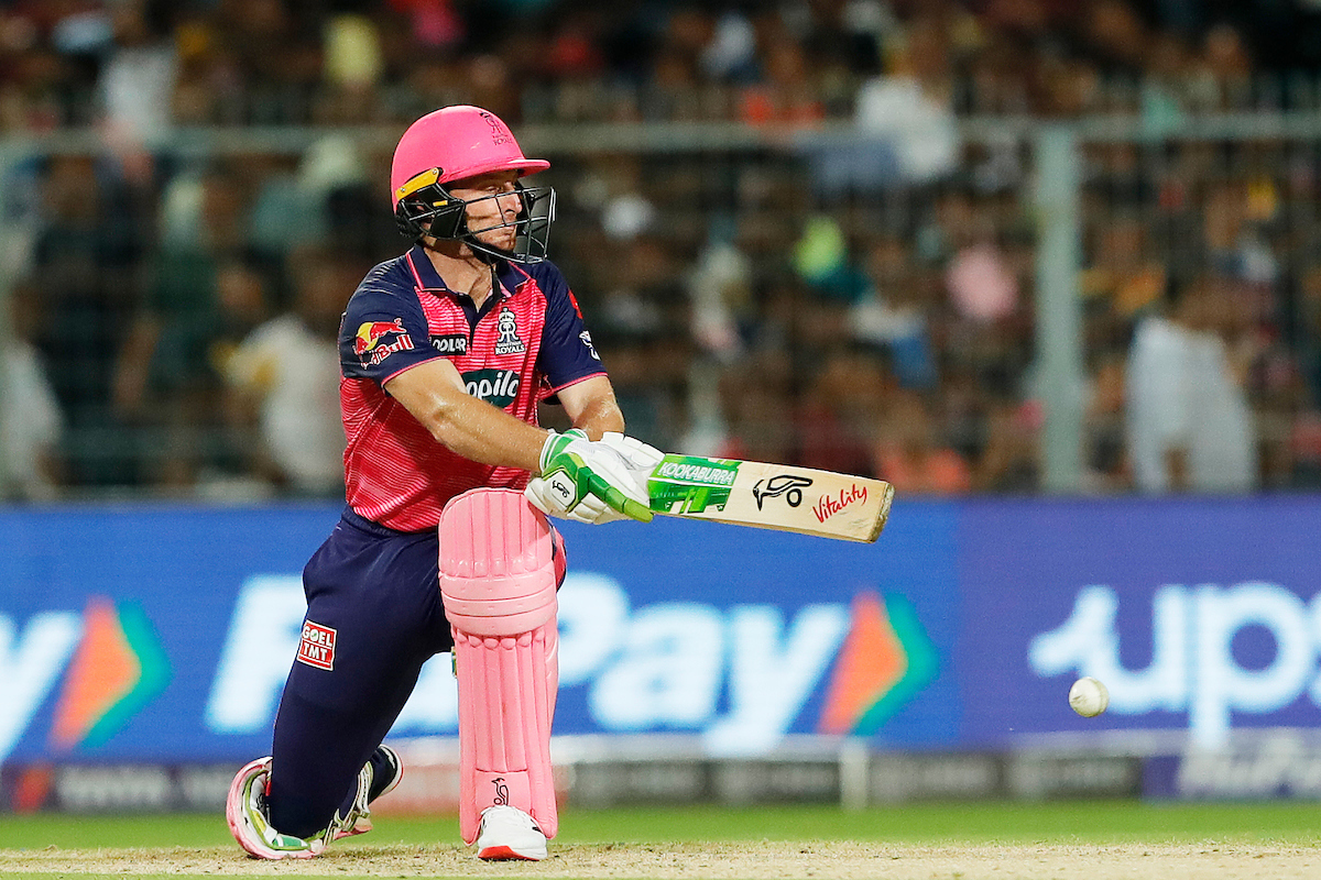 IPL 2022, RR vs RCB, Qualifier 2: बेंगलोर को 7 विकेट से हराकर राजस्थान आईपीएल के फाइनल में, बटलर का नाबाद शतक