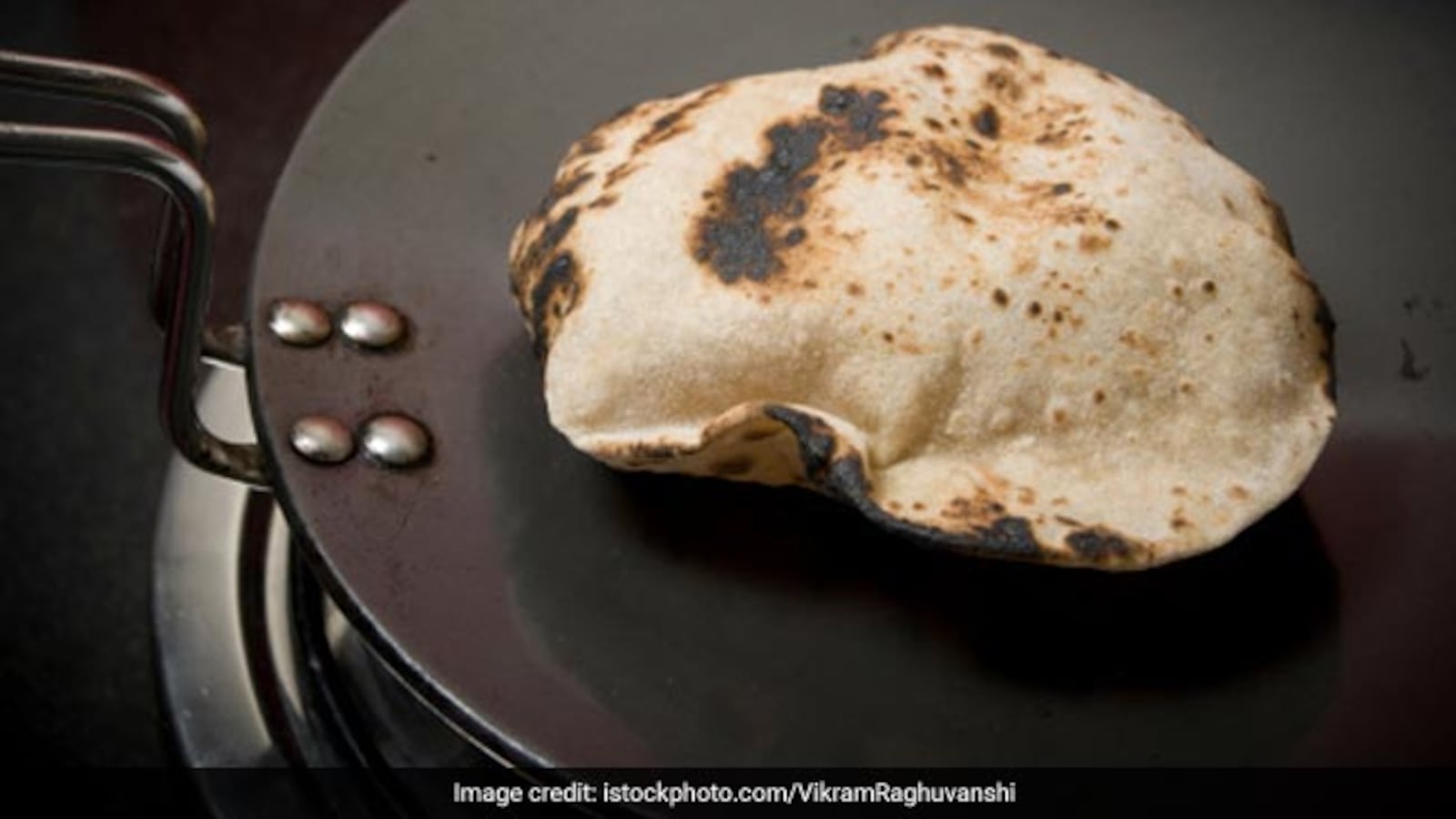 जली और सख्त रोटी से बनाए जा सकते हैं ये 2 स्वादिष्ट पकवान, अब खराब रोटी ...