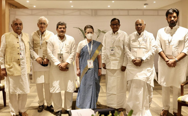 'भाजपा का छद्म राष्ट्रवाद सत्ता की भूख पर केंद्रित', चिंतन शिविर में कांग्रेस ने BJP पर बोला हमला