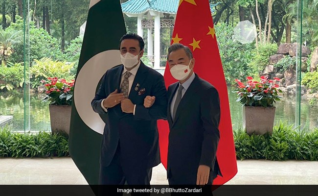 "Purpose To Contain" Beijing: China-Pakistan Cozy Up, Slam Quad Meet
