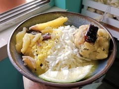 Aloo Chokha (Bengali-Style Aloo Bharta)