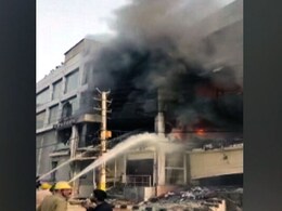 आज की ताज़ा ख़बर : दिल्ली अग्निकांड में 27 की जलकर मौत, कई लापता; MP में 3 पुलिसकर्मियों को भून डाला आज की ताज़ा ख़बर : दिल्ली अग्निकांड में 27 की जलकर मौत, कई लापता; MP में 3 पुलिसकर्मियों को भून डाला