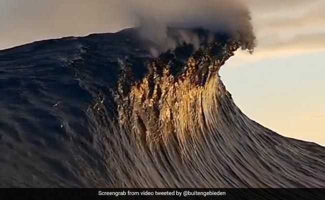 Saw Video Of Sea Wave Touching Clouds? Here's The Truth