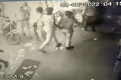 On Camera, Ranchi Cops Run For Cover As Protesters Throw Stones On Camera, Ranchi Cops Run For Cover As Protesters Throw Stones
