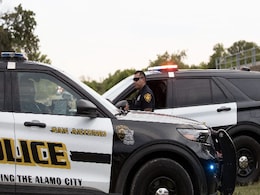 Man Sets Fire To Building Then Shoots People Fleeing It In Texas; 4 Dead Man Sets Fire To Building Then Shoots People Fleeing It In Texas; 4 Dead