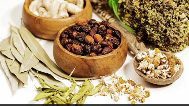 Herbs are known for their exceptional healing properties and can be helpful in reducing inflammation