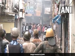 पैगंबर पर टिप्पणी को लेकर प्रदर्शन: जमीयत ने गिरफ्तारी और पुलिस गोलीबारी की निंदा की पैगंबर पर टिप्पणी को लेकर प्रदर्शन: जमीयत ने गिरफ्तारी और पुलिस गोलीबारी की निंदा की