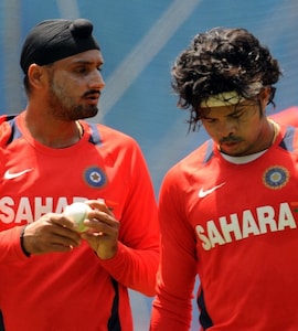 S Sreesanth Throws Challenge To Harbhajan Singh For In-Ring Fight: "Do You Have Guts?"