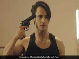 आसिम रियाज और अंकित तिवारी का चला जादू,'दिल तोड़िए' रिलीज होते ही लाखों में पहुंचा व्यूज  आसिम रियाज और अंकित तिवारी का चला जादू,'दिल तोड़िए' रिलीज होते ही लाखों में पहुंचा व्यूज