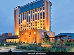 गुवाहाटी के आलीशान होटल में ठहरे शिवसेना के बागी विधायकों के खान-पान का रोजाना खर्च ही लाखों में, जानें  क्या है गणित गुवाहाटी के आलीशान होटल में ठहरे शिवसेना के बागी विधायकों के खान-पान का रोजाना खर्च ही लाखों में, जानें  क्या है गणित