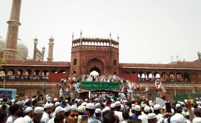 Prophet Row: Act Against Protesters, Says Delhi Jama Masjid's Shahi Imam