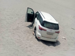 Couple Driving Toyota Fortuner On Ladakh's Sand Dune In Nubra Valley Fined Rs. 50,000 Couple Driving Toyota Fortuner On Ladakh's Sand Dune In Nubra Valley Fined Rs. 50,000