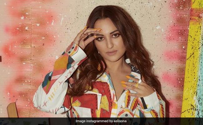 Sonakshi Sinha Found A Practical Way To Beat Monday Blues