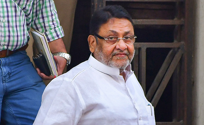 मुंबई: छगन भुजबल और अनिल देशमुख ने नवाब मलिक से की मुलाकात