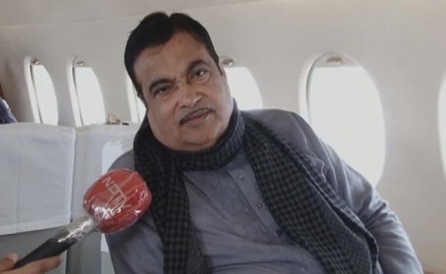 गलत जगह पार्क गाड़ी की फोटो भेजने पर 500 रुपए का इनाम? केंद्रीय मंत्री ने किया 'नए कानून' का जिक्र